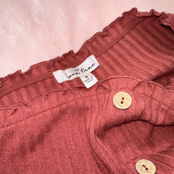 NWOT · OFF-SHOULDER BUTTON-FRONT RIBBED KNIT BODYCON MINI DRESS · SIZE M - Picture 2 of 6